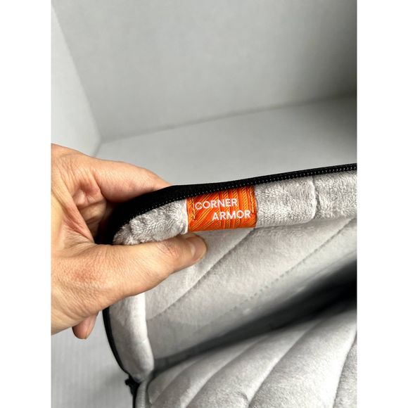 Tomtoc 360 Protective Laptop Sleeve Water Resistant Black 13"Mackbook, 12.9"IPad - Picture 6 of 9